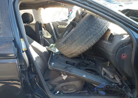 2005 Jaguar S-Type 4.2L V8 R from USA, damaged, VIN SAJWA03VX51N34981